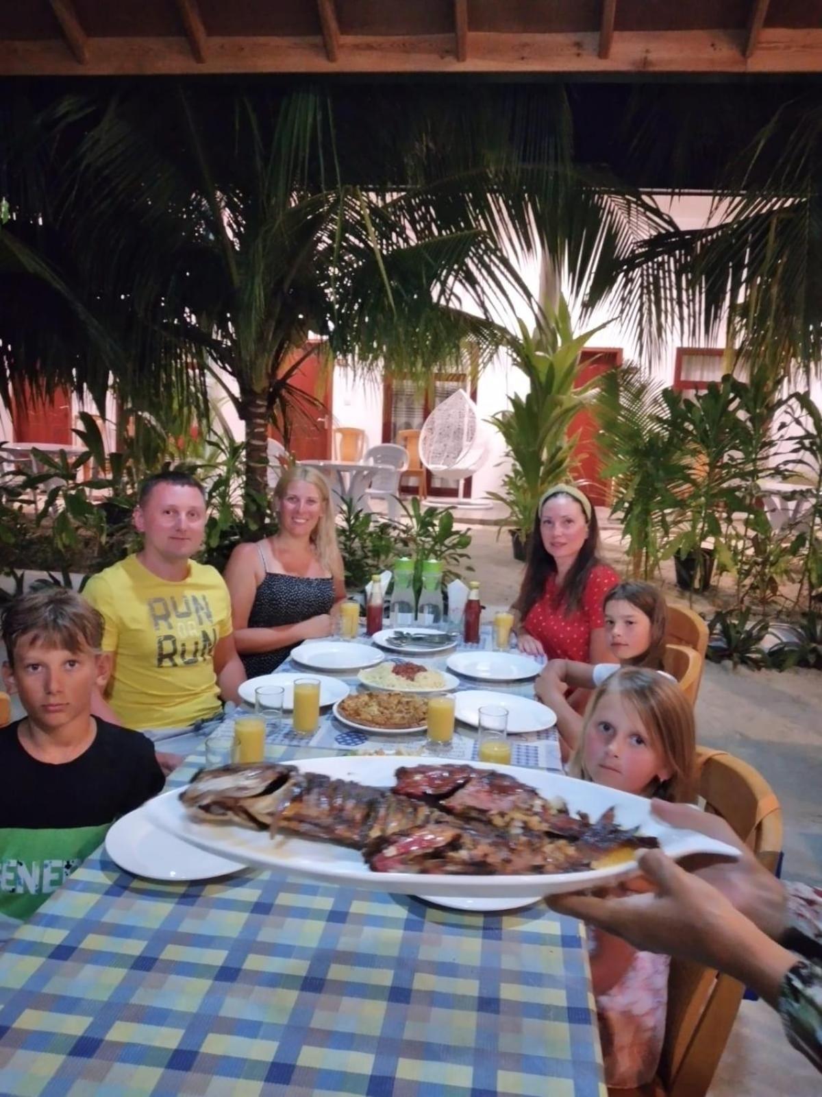 Sunrise Inn Thoddoo Dış mekan fotoğraf